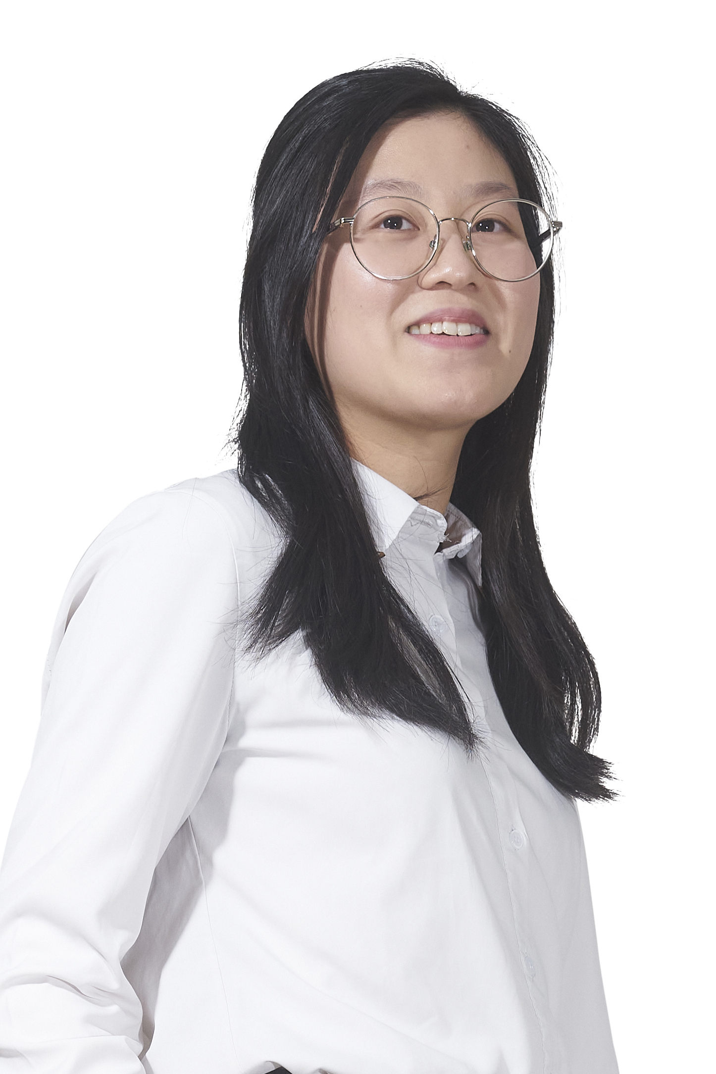 A head shot of Tanya Mok, the Technical Specialist for Mine Land Rehabilitation Authority. Tanya is wearing a white shirt and is smiling.
